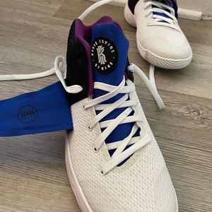 Youth size 5.5, Kyrie Irving nikes